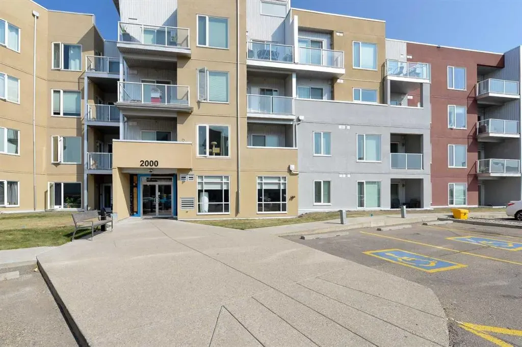 604 East Lake Boulevard NE, #2432