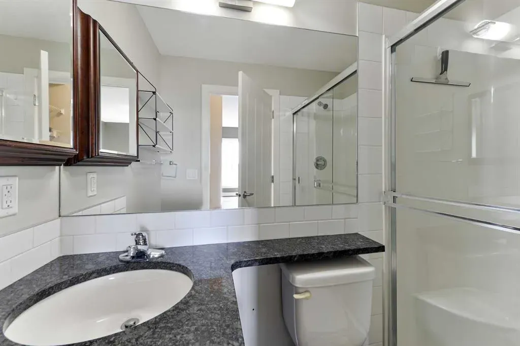 604 East Lake Boulevard NE, #2432