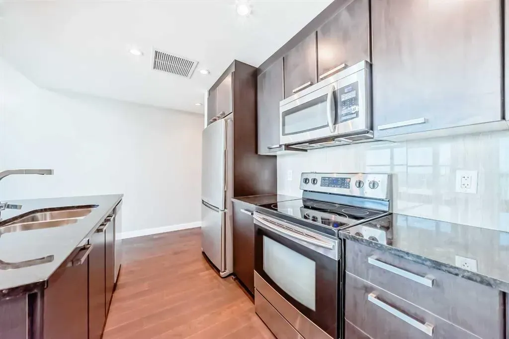 225 11 Avenue SE, #2304