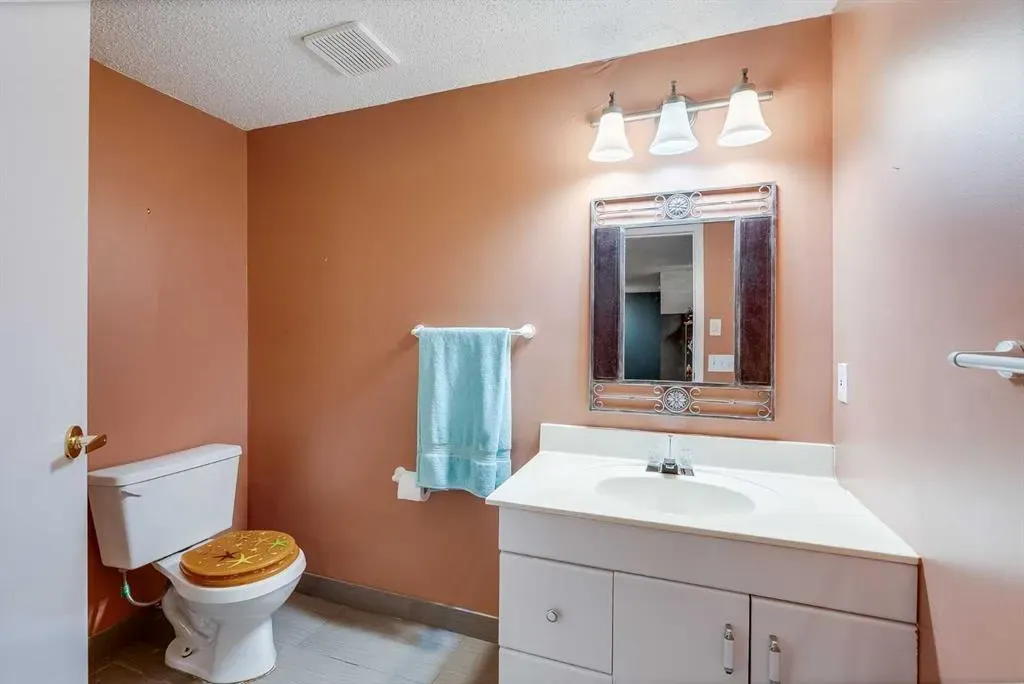 228 Theodore Place NW, #33