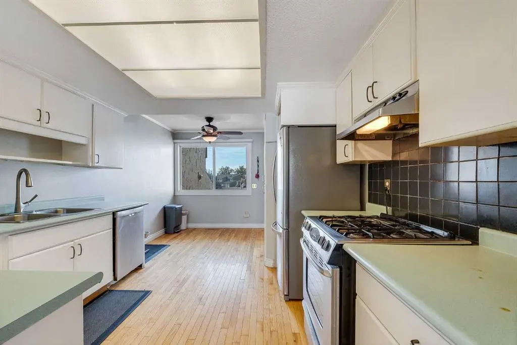 228 Theodore Place NW, #33