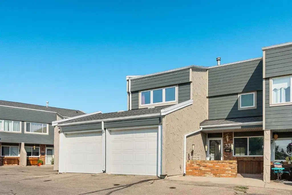228 Theodore Place NW, #33