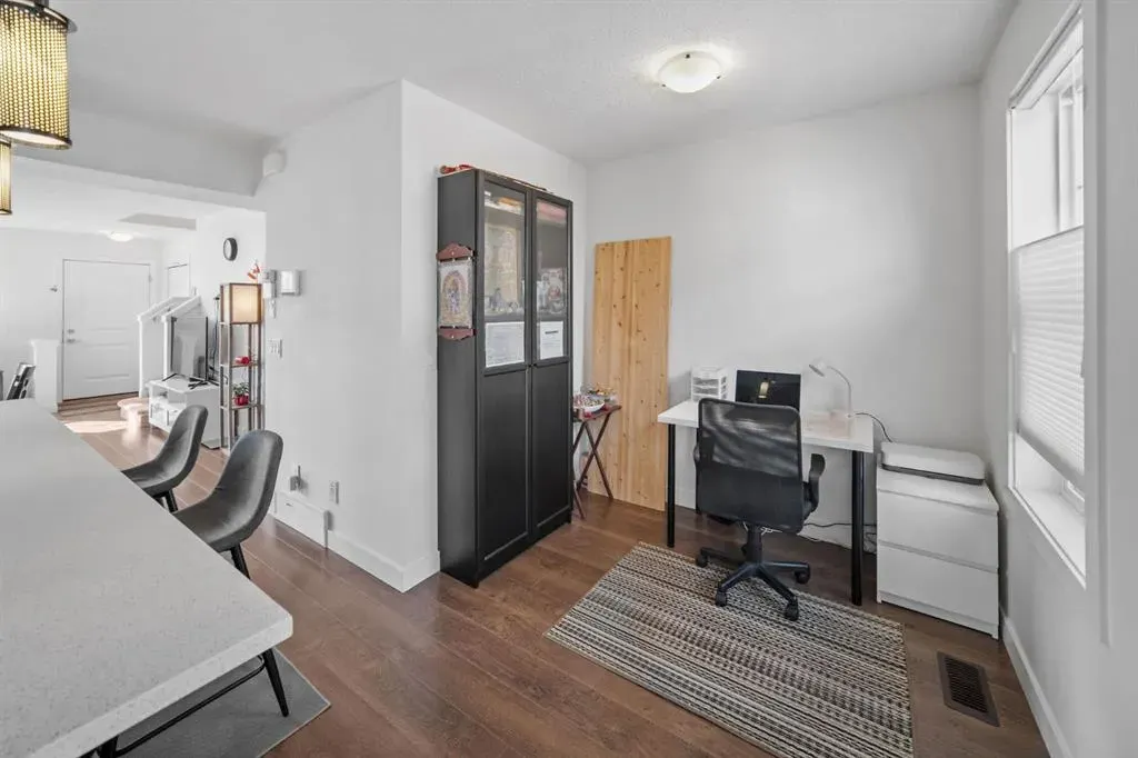 139 Evanscrest Gardens NW