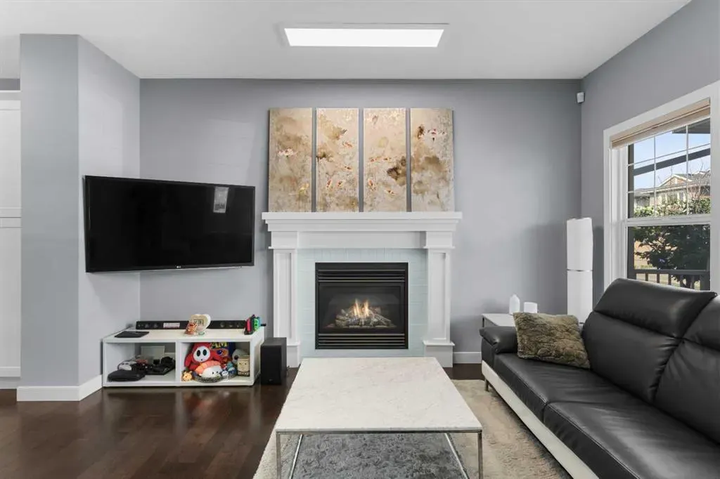 172 Evanspark Gardens NW