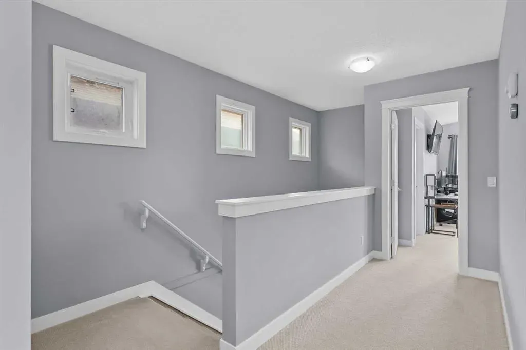 172 Evanspark Gardens NW