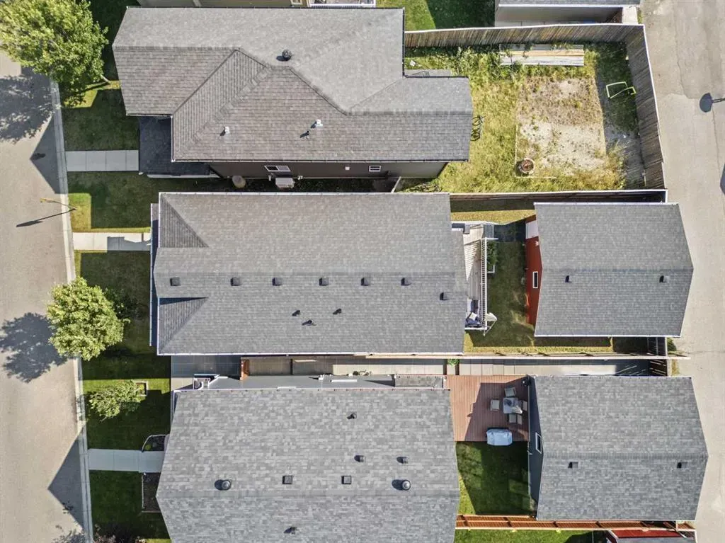 172 Evanspark Gardens NW