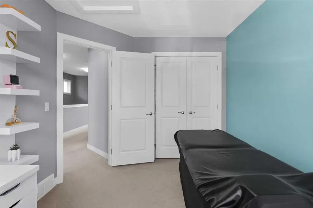 172 Evanspark Gardens NW