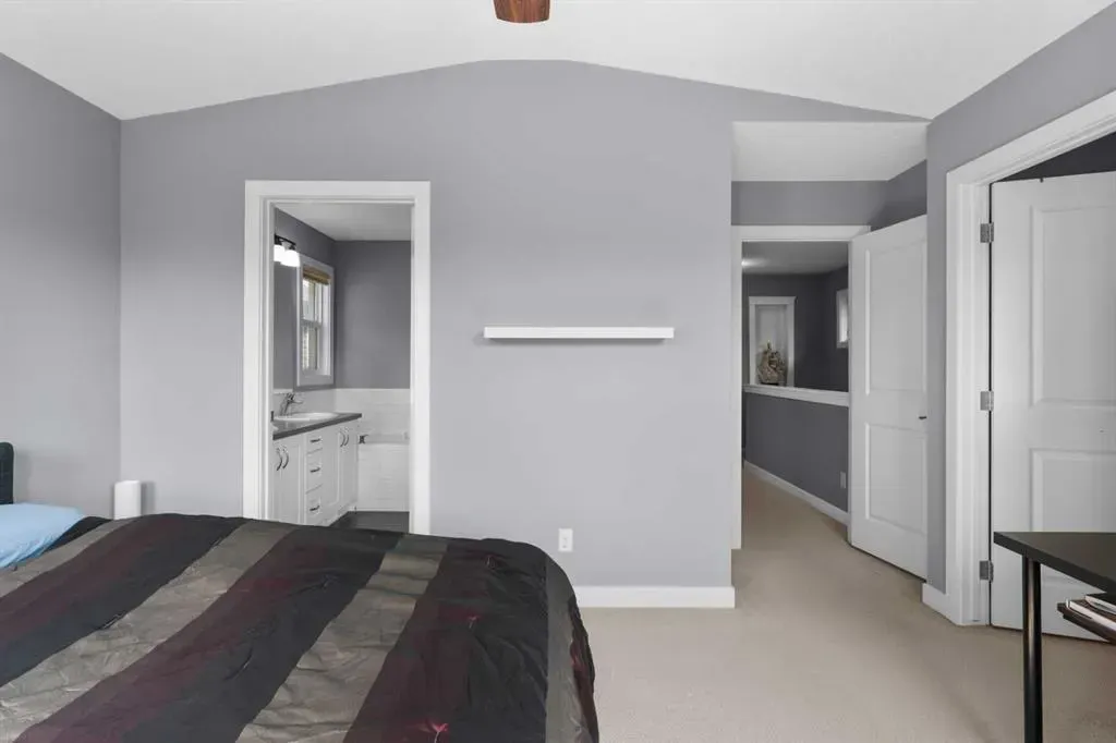 172 Evanspark Gardens NW