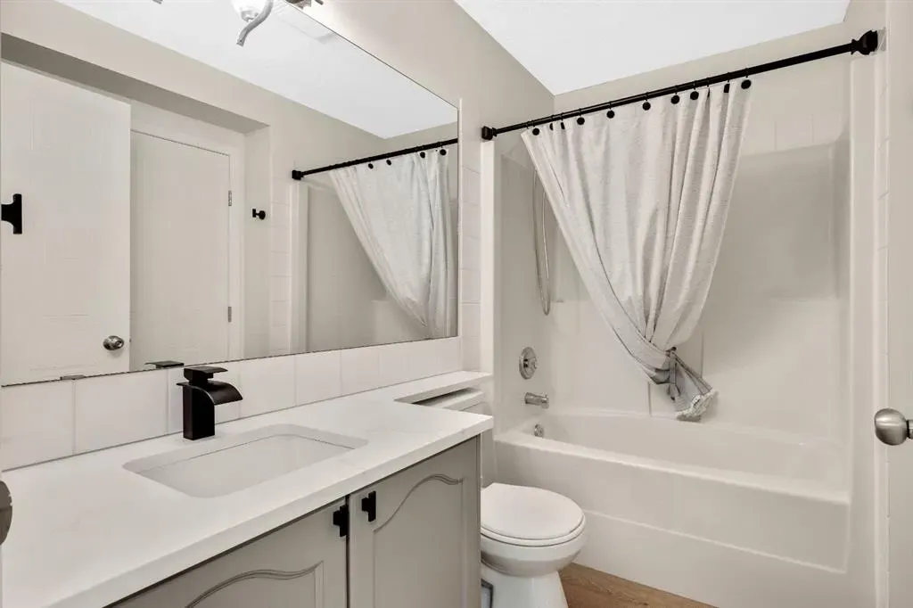 103 Strathaven Drive, #321
