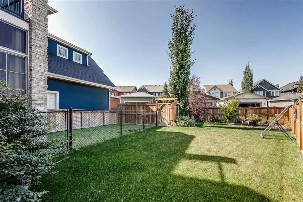 42 Cooperstown Court SW