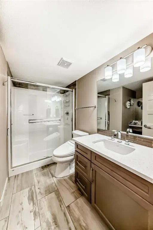 10 Market Boulevard SE, #2110