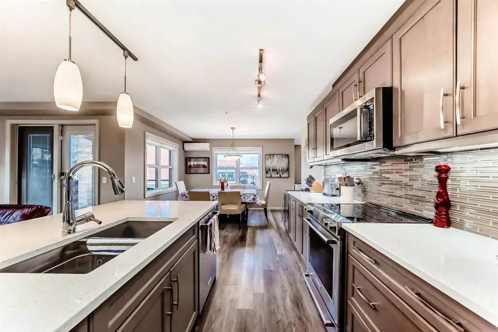 10 Market Boulevard SE, #2110