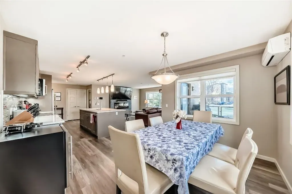 10 Market Boulevard SE, #2110