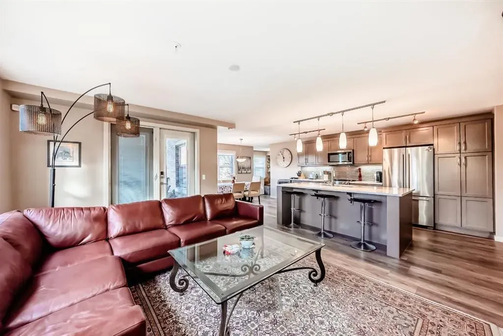 10 Market Boulevard SE, #2110