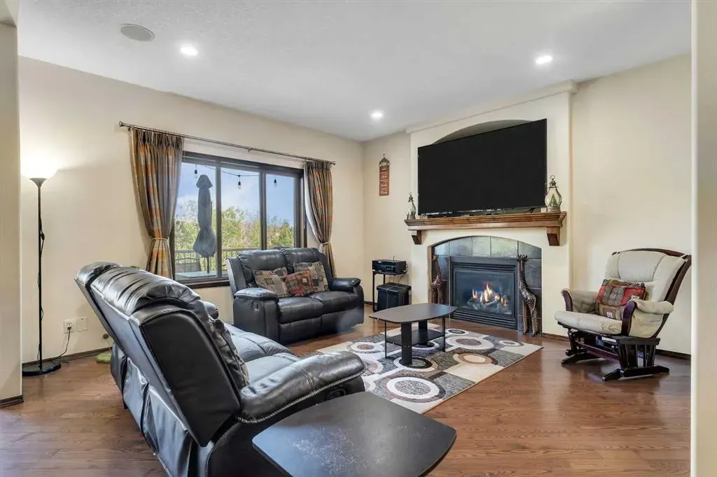 126 Tuscany Summit Heath NW