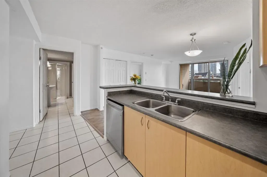 1121 6 Avenue SW, #407