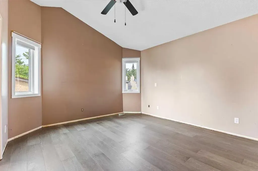 76 Millbank Close SW