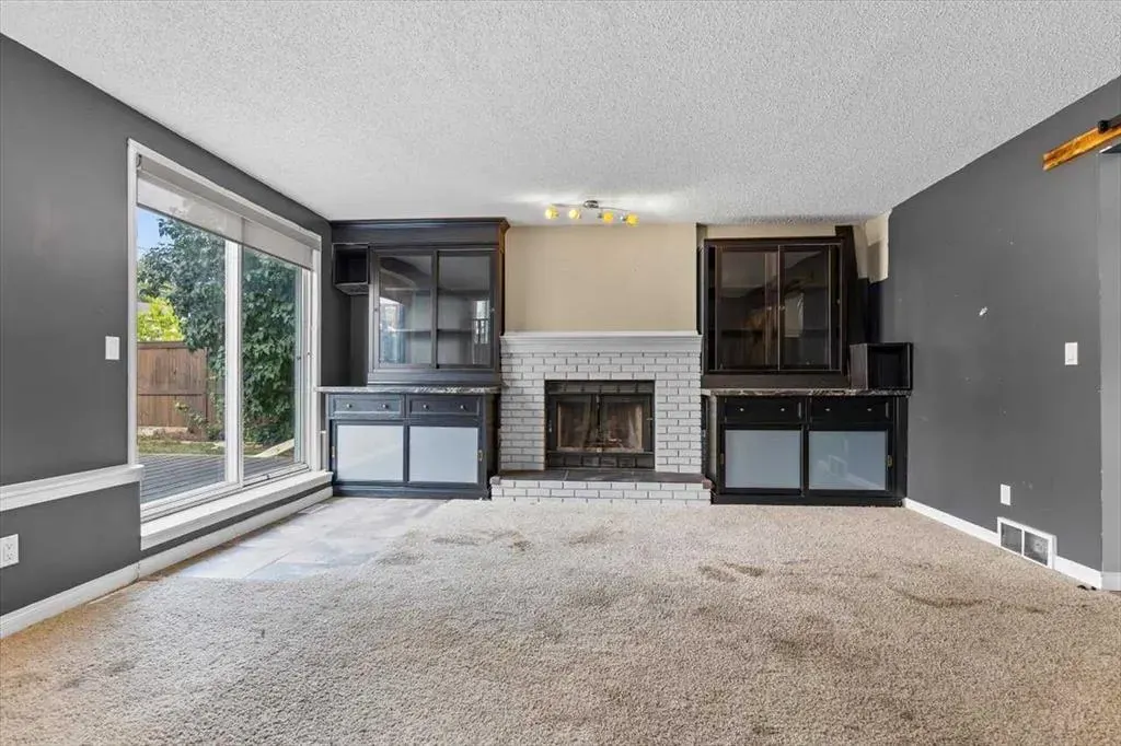 76 Millbank Close SW