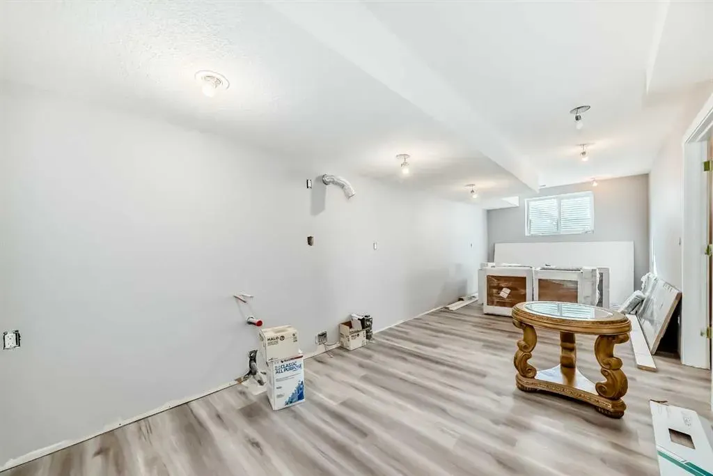 55 Baysprings Way SW