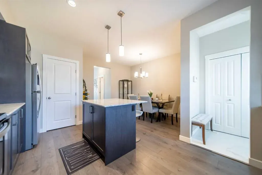 340 Midtown Gate SW