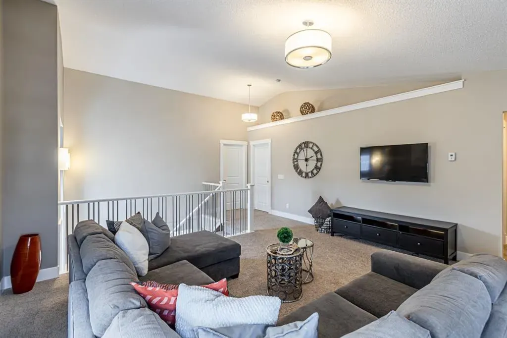 101 Evansfield Way NW