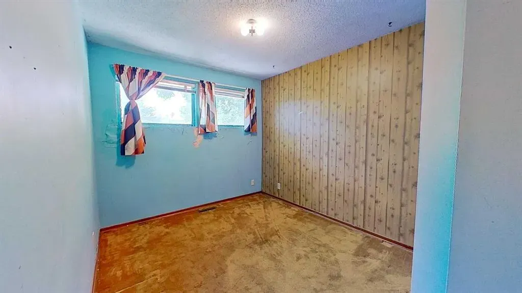 236 Westwood Drive SW