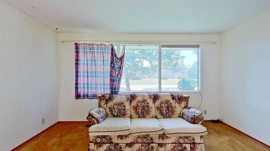 236 Westwood Drive SW