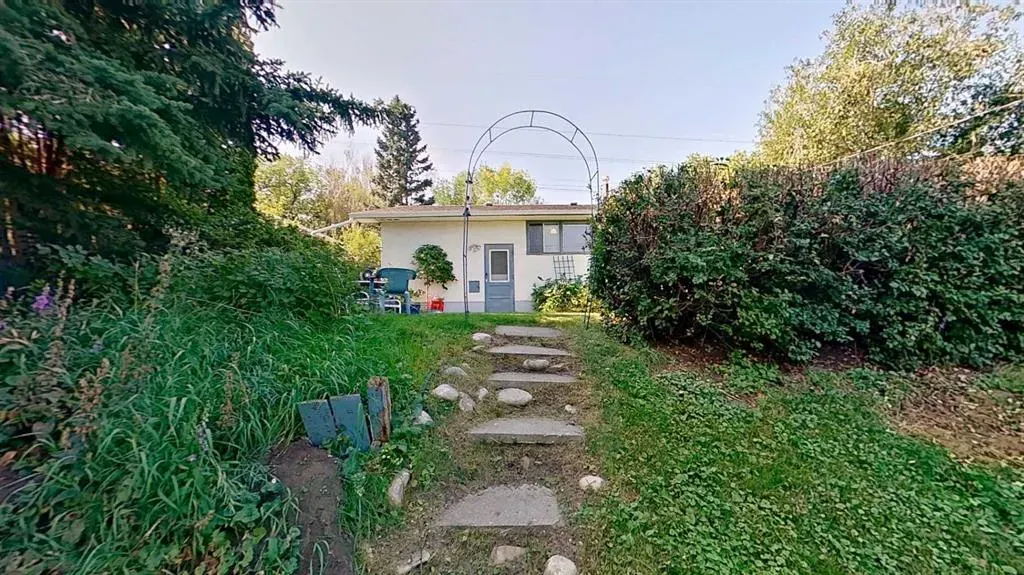236 Westwood Drive SW