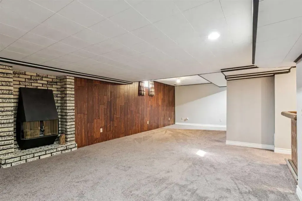 115 Whiteside Road NE
