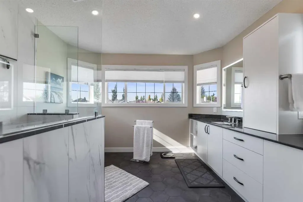 309 Douglas Ridge Place SE