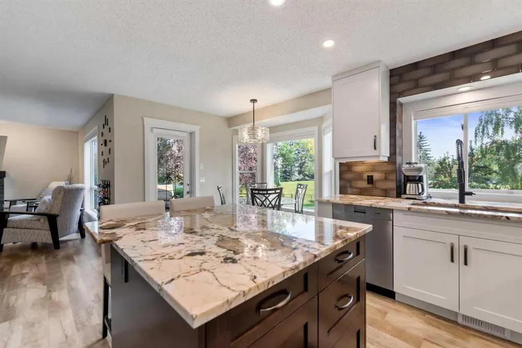 309 Douglas Ridge Place SE
