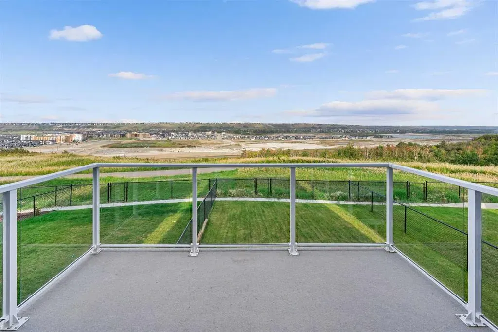 252 Walcrest View SE