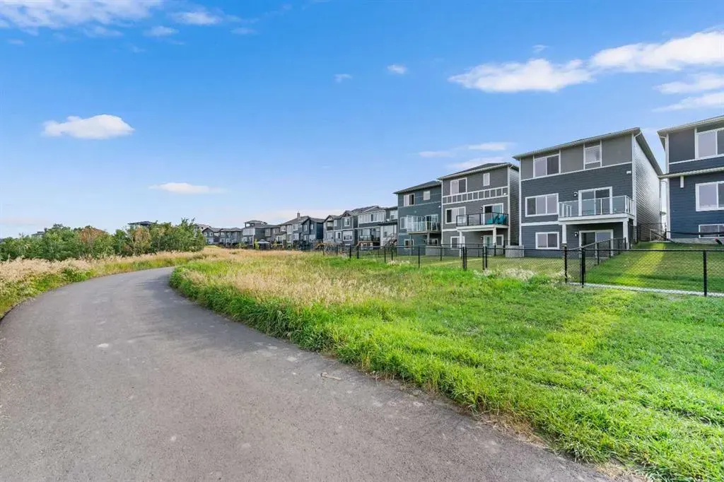 252 Walcrest View SE