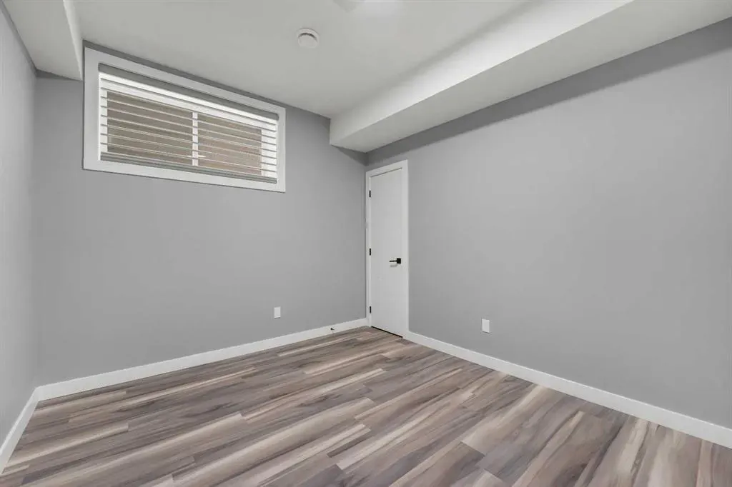 252 Walcrest View SE