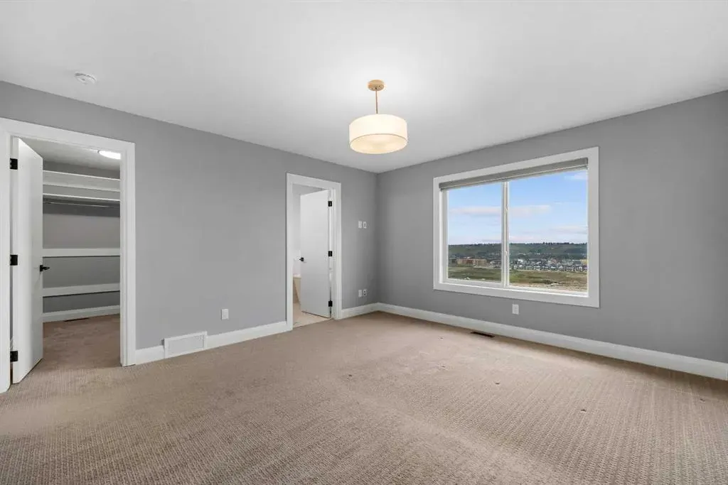 252 Walcrest View SE