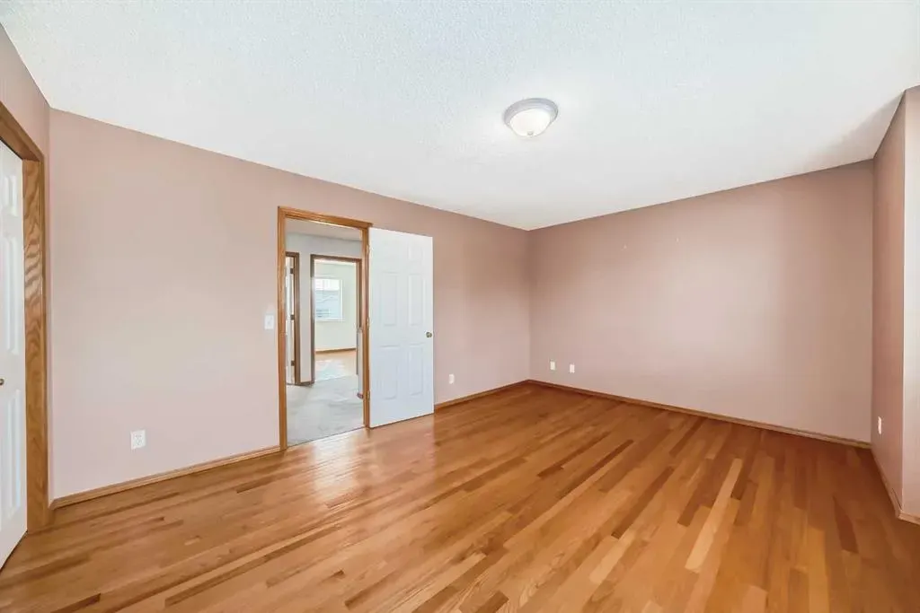 222 Rocky Ridge Court NW