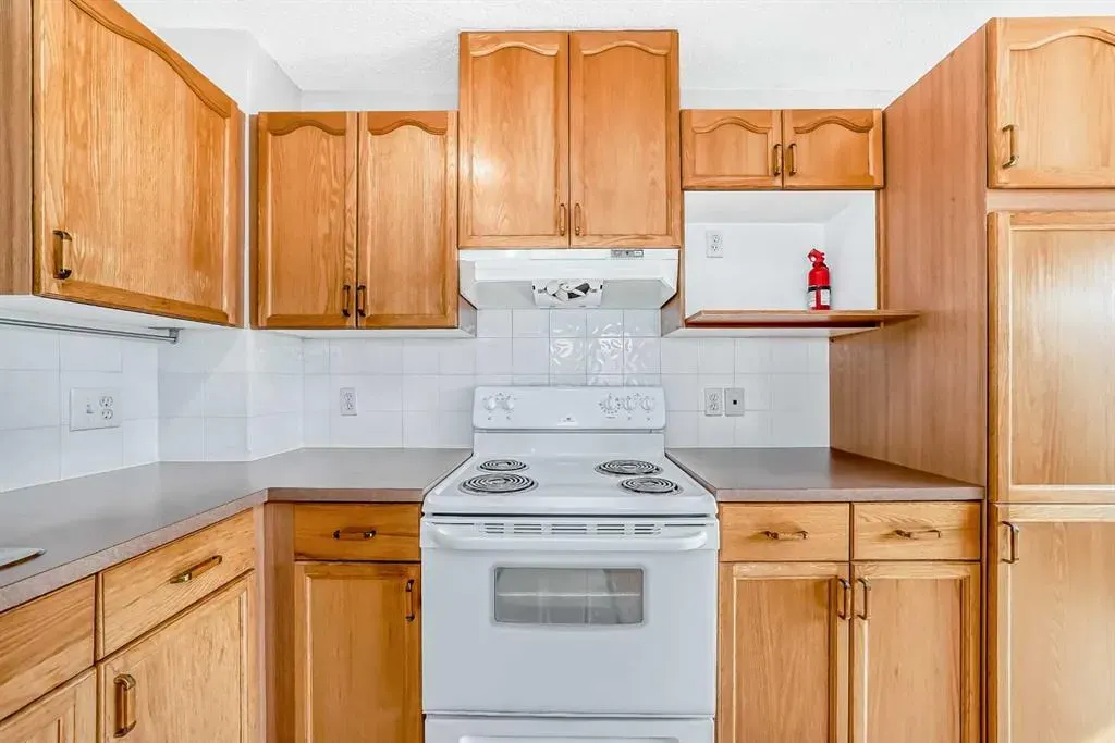 222 Rocky Ridge Court NW