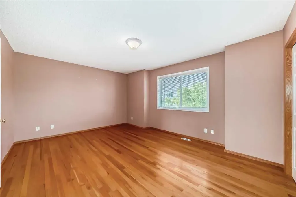 222 Rocky Ridge Court NW
