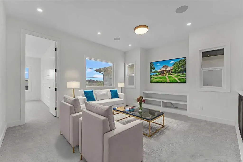 218 Kinniburgh Loop