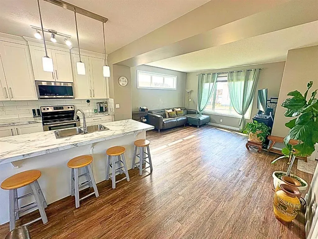 214 Truant Crescent
