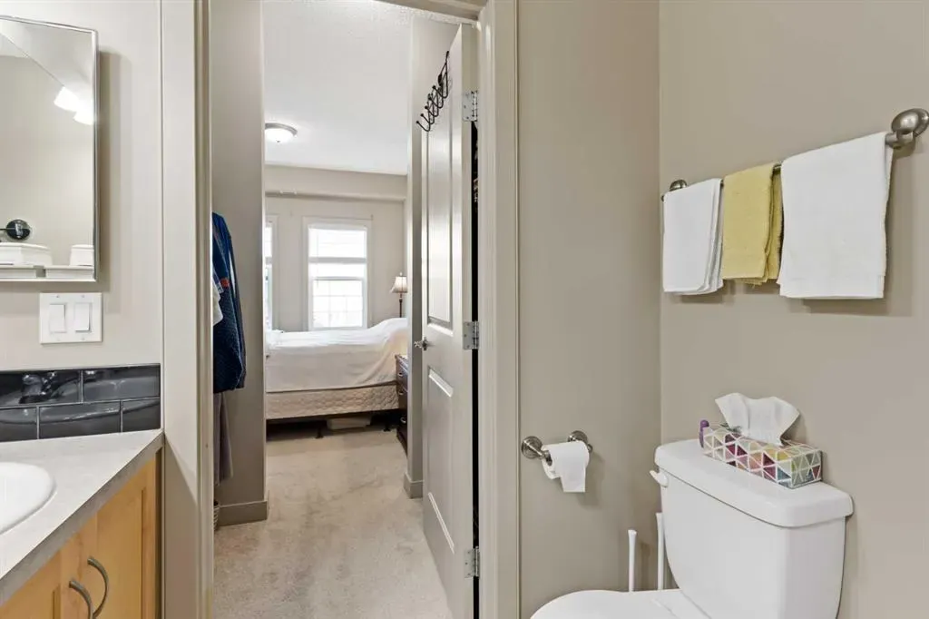 11811 Lake Fraser Drive SE, #5602