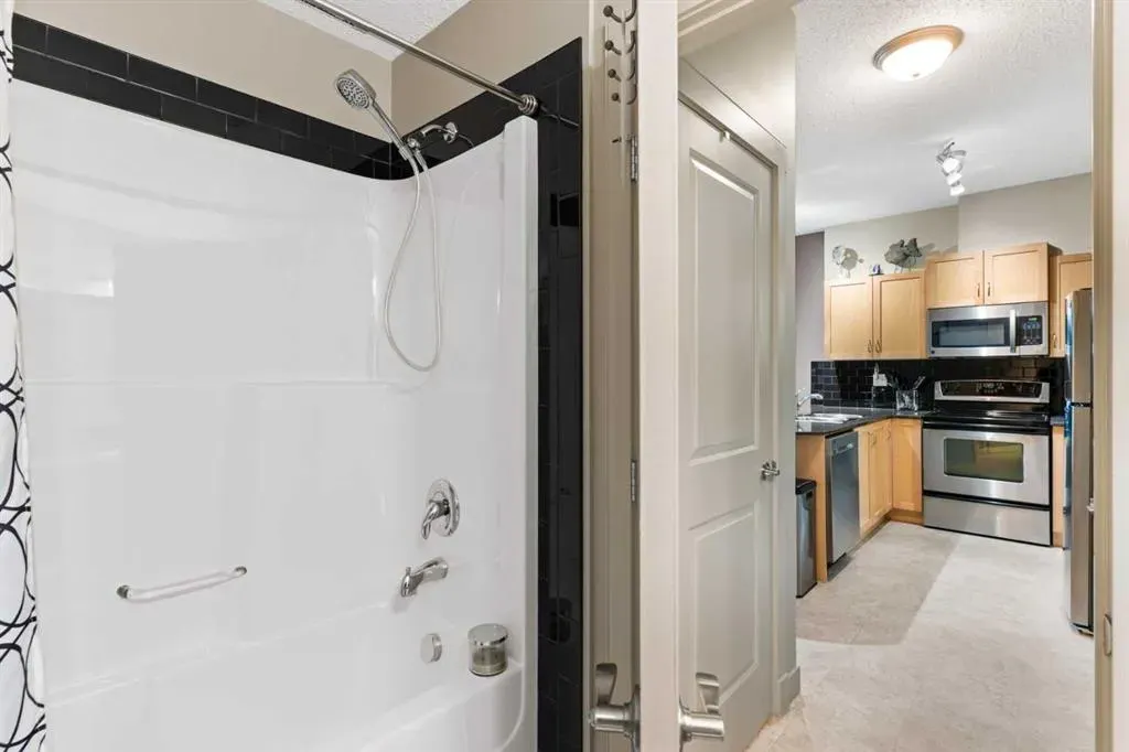 11811 Lake Fraser Drive SE, #5602