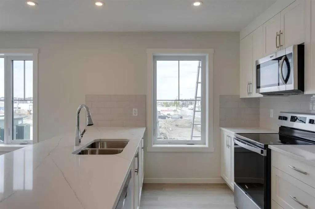 40 Livingston Parade NE, #215
