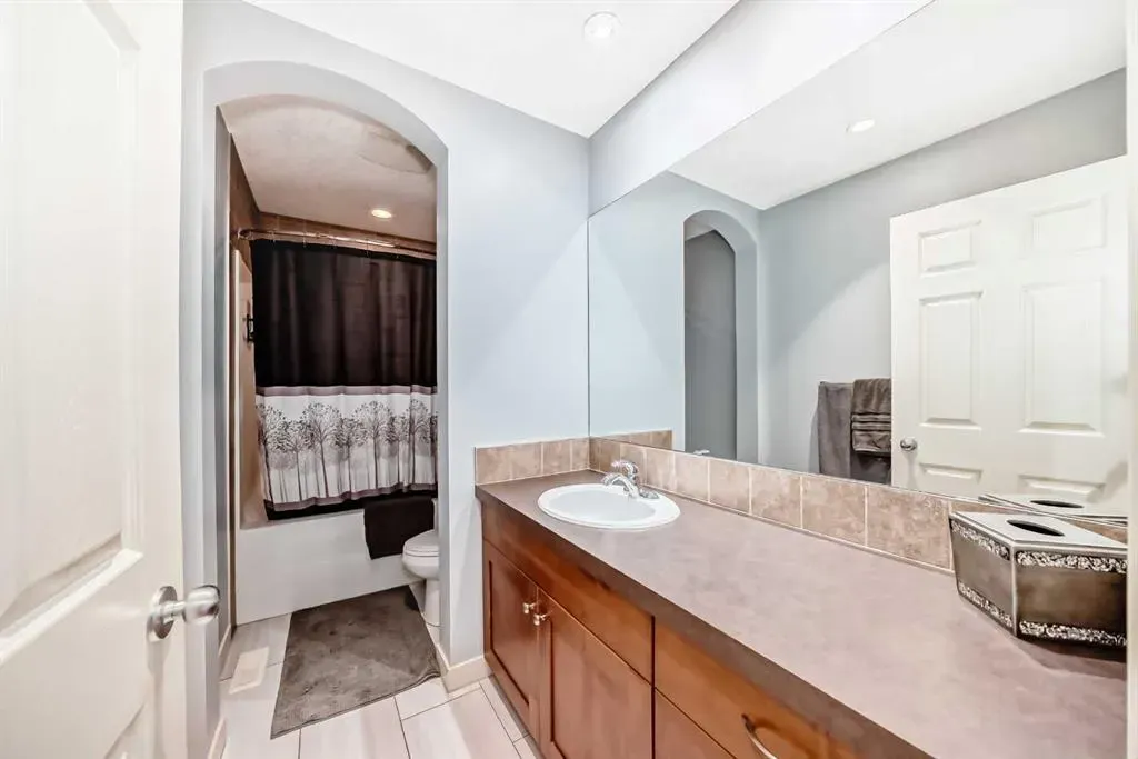 82 Copperleaf Terrace SE