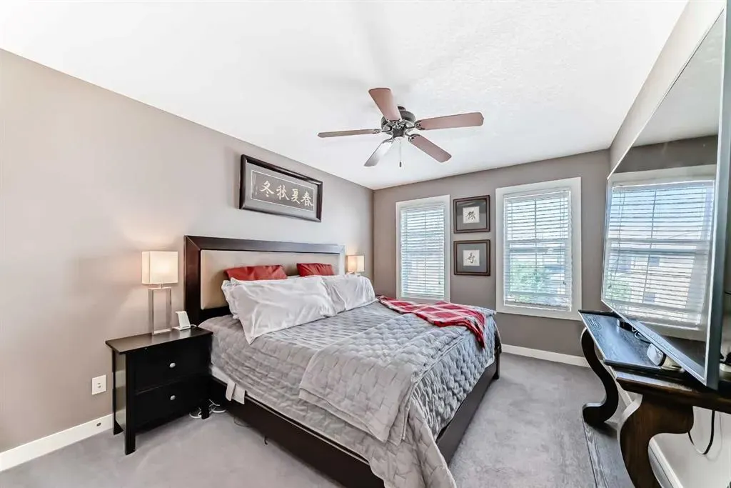 82 Copperleaf Terrace SE