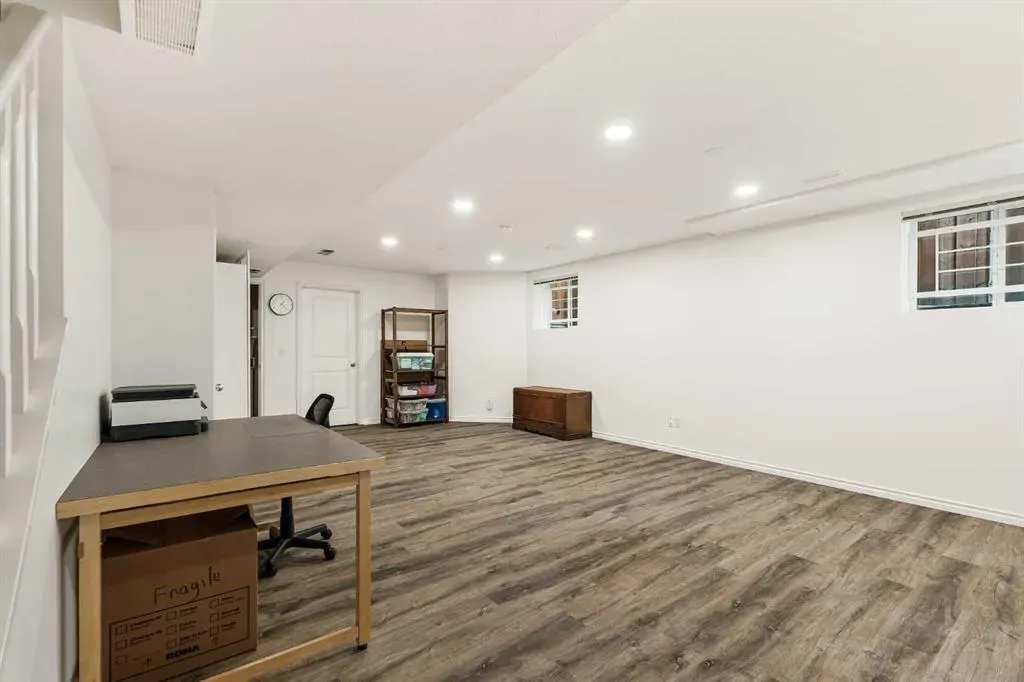 1934 31 Street SW, #2