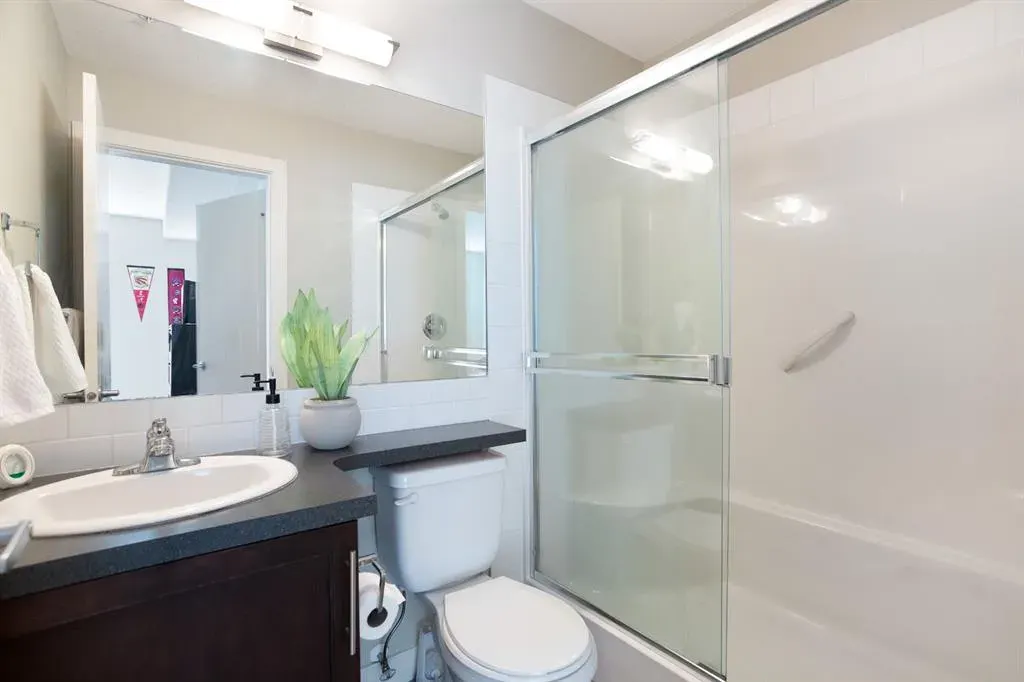 604 East Lake Boulevard NE, #2203