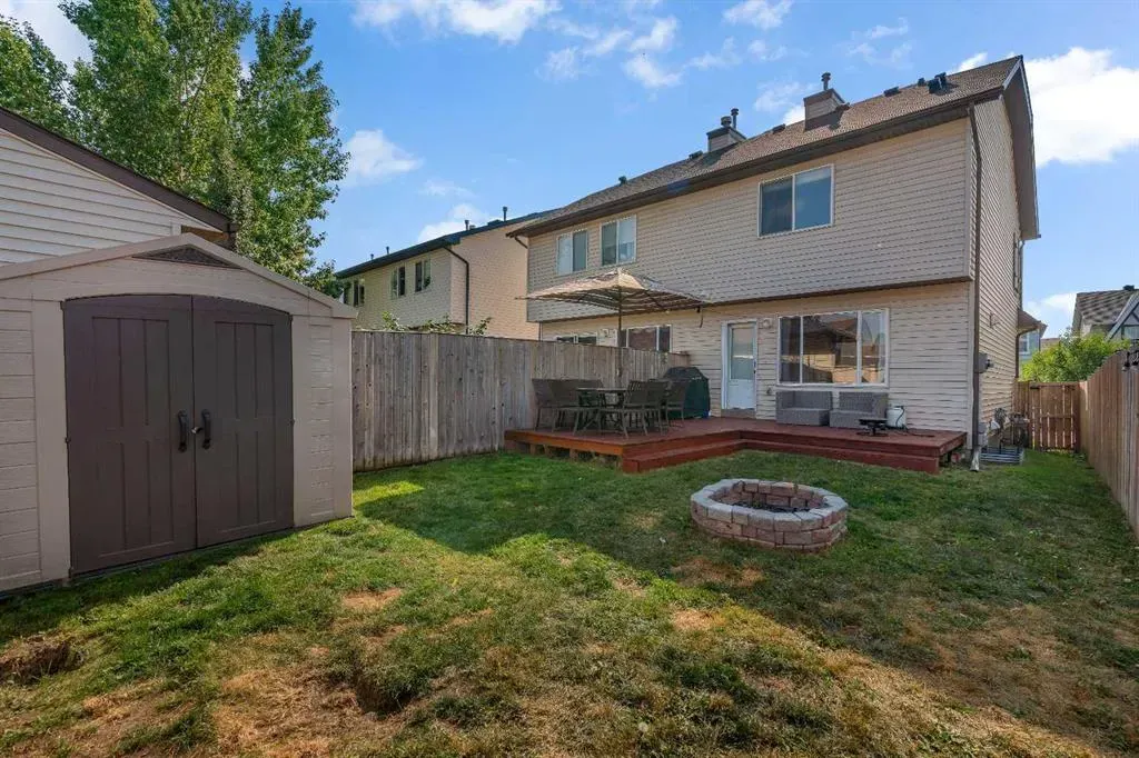 13 Elgin Meadows View SE