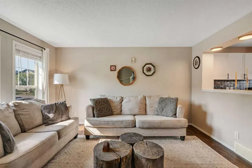 13 Elgin Meadows View SE