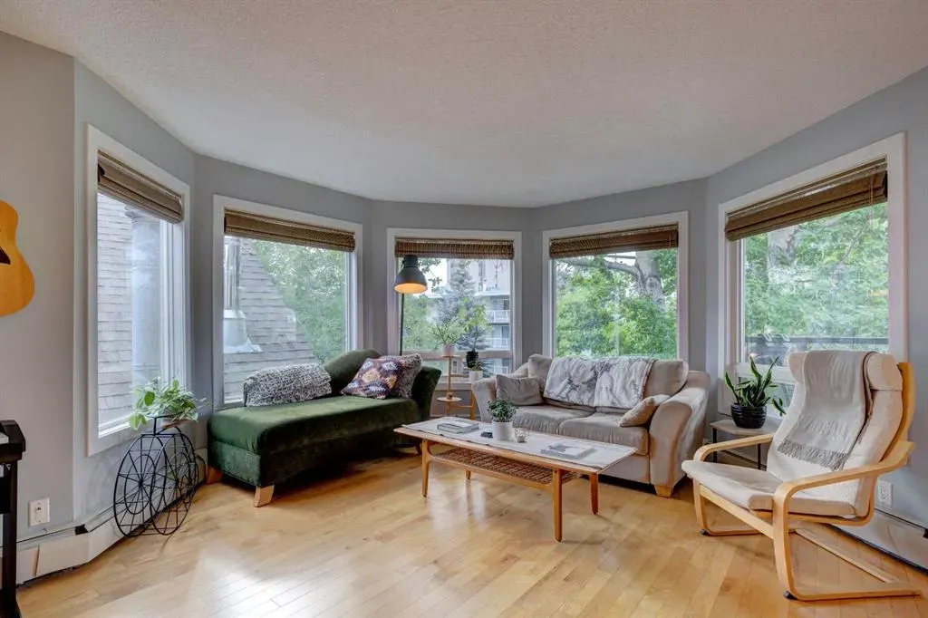 534 22 Avenue SW, #302